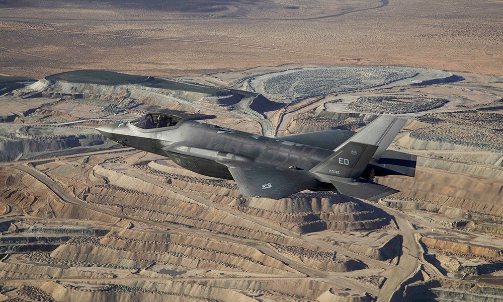 Tiêm kích F-35 'nhìn thấu' hệ thống phòng không Nga?