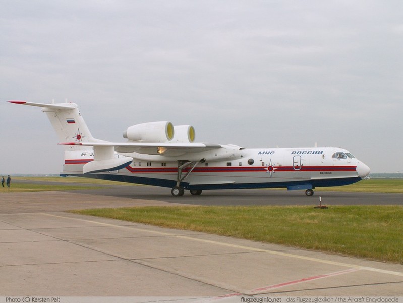 Nga khó nhận thêm thủy phi cơ Be-200 khi cơ sở sản xuất bị tập kích