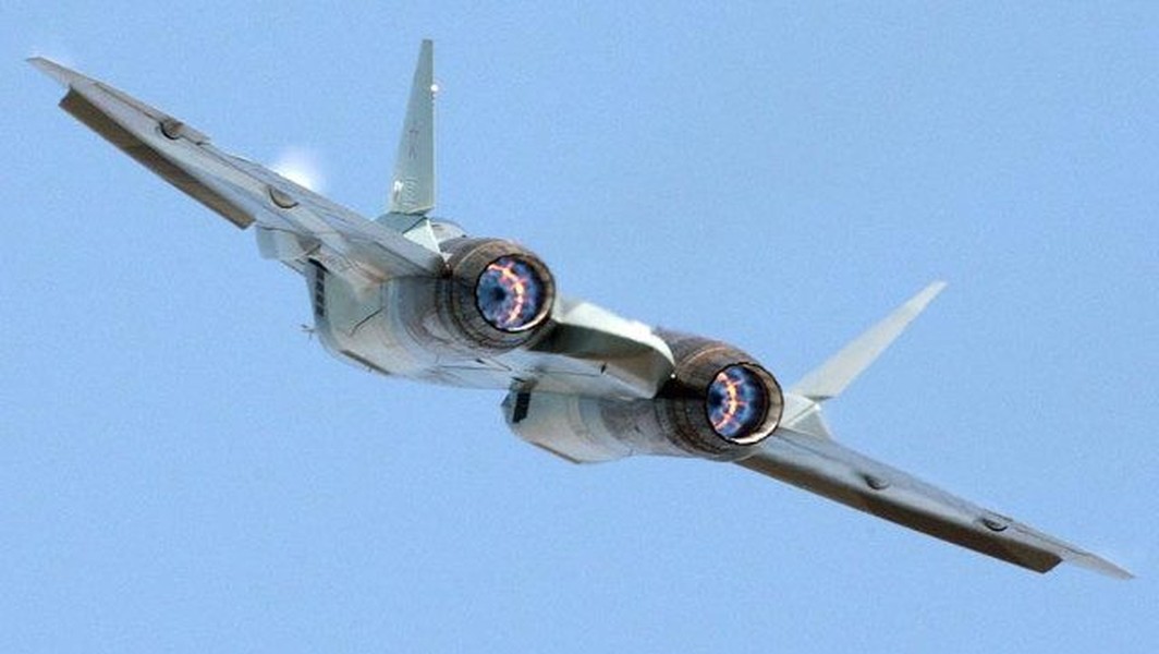Phi đội tiêm kích Su-57 duy nhất của Nga thực hiện hàng loạt cuộc không kích tầm xa