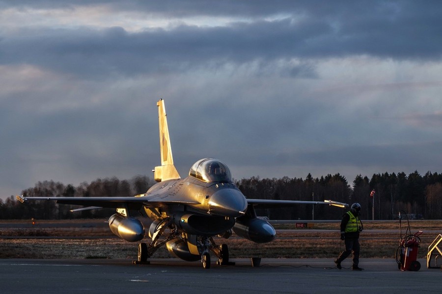 Trung tá Không quân Mỹ: Phòng không Nga sẽ dễ dàng đối phó F-16 Ukraine