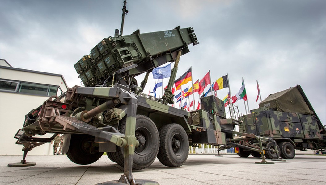 Hệ thống phòng không NATO sẵn sàng bắn hạ tên lửa Nga áp sát biên giới phía Đông?