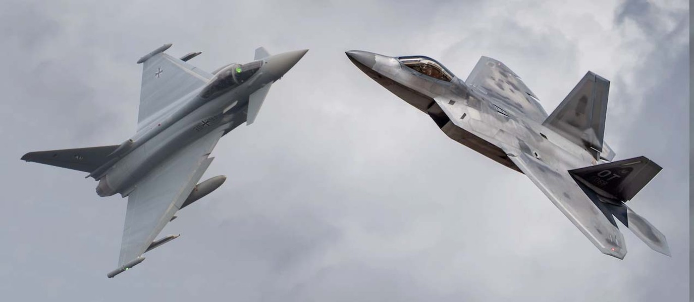 Tiêm kích F-22 gây sốc khi liên tiếp thua cuộc trước các chiến đấu cơ thế hệ cũ