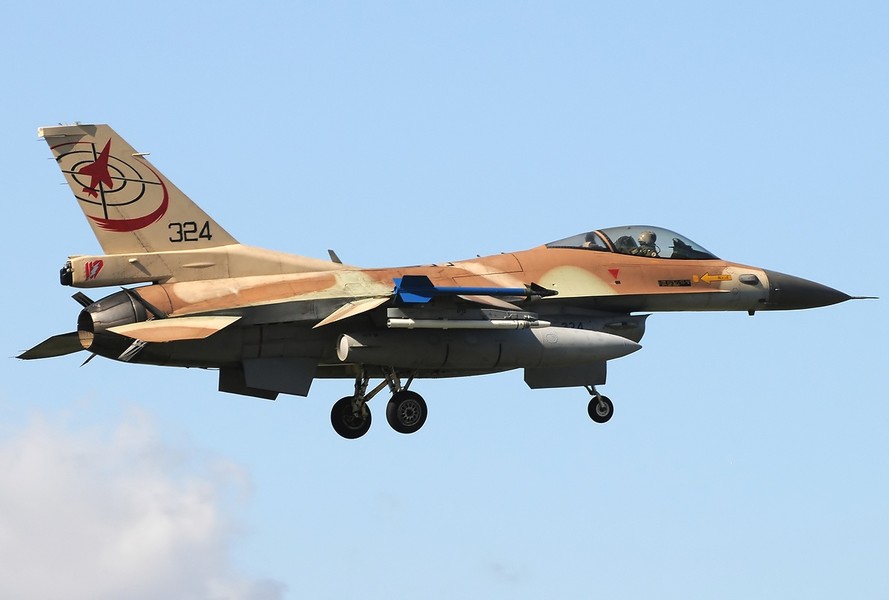 Israel loại biên hàng chục tiêm kích F-16C Barak-1 