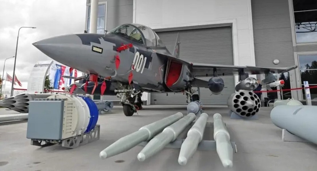 Chiến đấu cơ Yak-130M sẽ thay thế toàn bộ phi đội Su-25 của Nga?