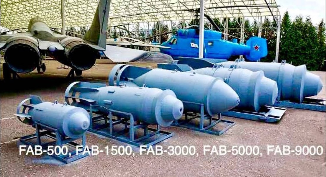 Bom siêu lớn FAB-9000 gây ác mộng khi lần đầu tiên tham chiến