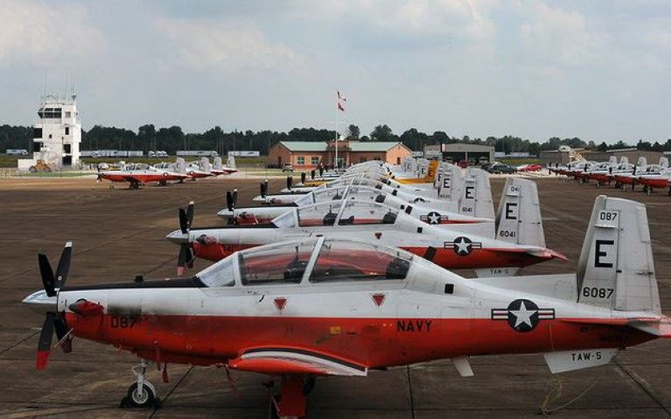 Máy bay huấn luyện T-6 Texan II ngày càng được nhiều nước tin dùng