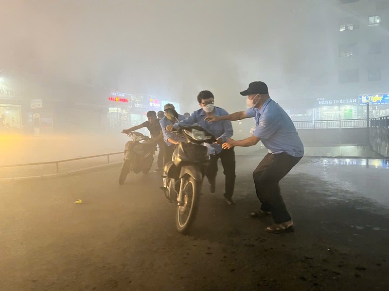 Thiết bị hiện đại tại buổi diễn tập phòng cháy chữa cháy khu 'siêu' đông dân cư HH1A Linh Đàm