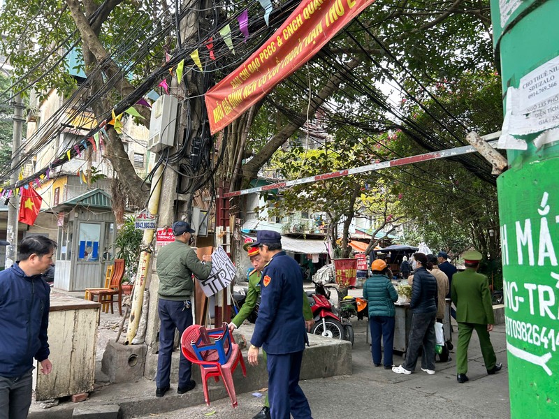 Hè phố Ba Đình phong quang, sạch đẹp sau lễ ra quân đảm bảo trật tự đô thị