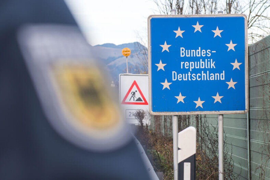 Làn sóng người nhập cư gia tăng, EU khẩn cấp siết chặt biên giới 