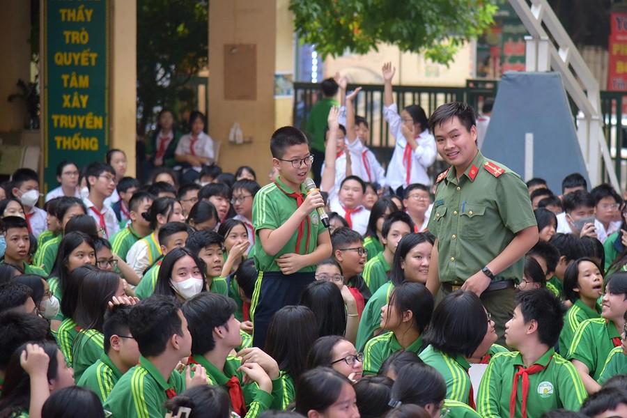 Tuyên truyền phòng, chống ma túy cho gần 1.000 học sinh tại quận Ba Đình 