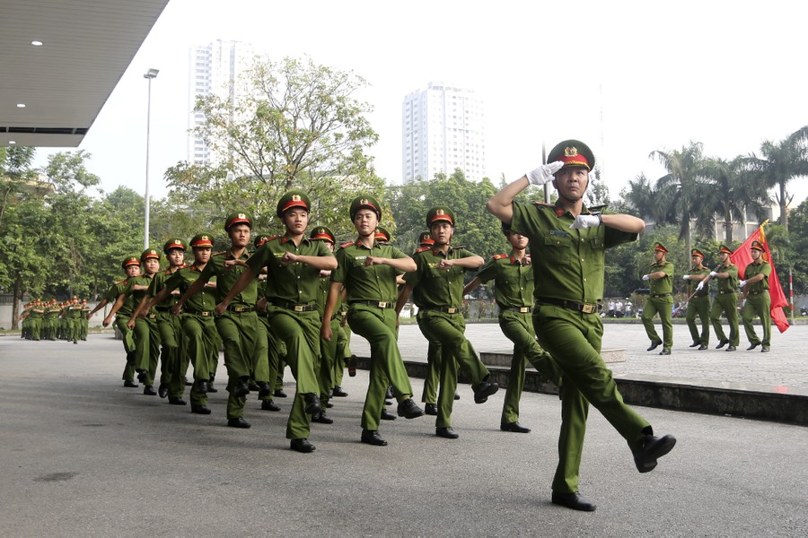 Hình ảnh ấn tượng của Cảnh sát Bảo vệ trình diễn võ thuật, tập huấn điều lệnh 