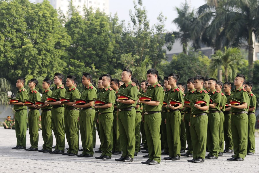 Hình ảnh ấn tượng của Cảnh sát Bảo vệ trình diễn võ thuật, tập huấn điều lệnh 