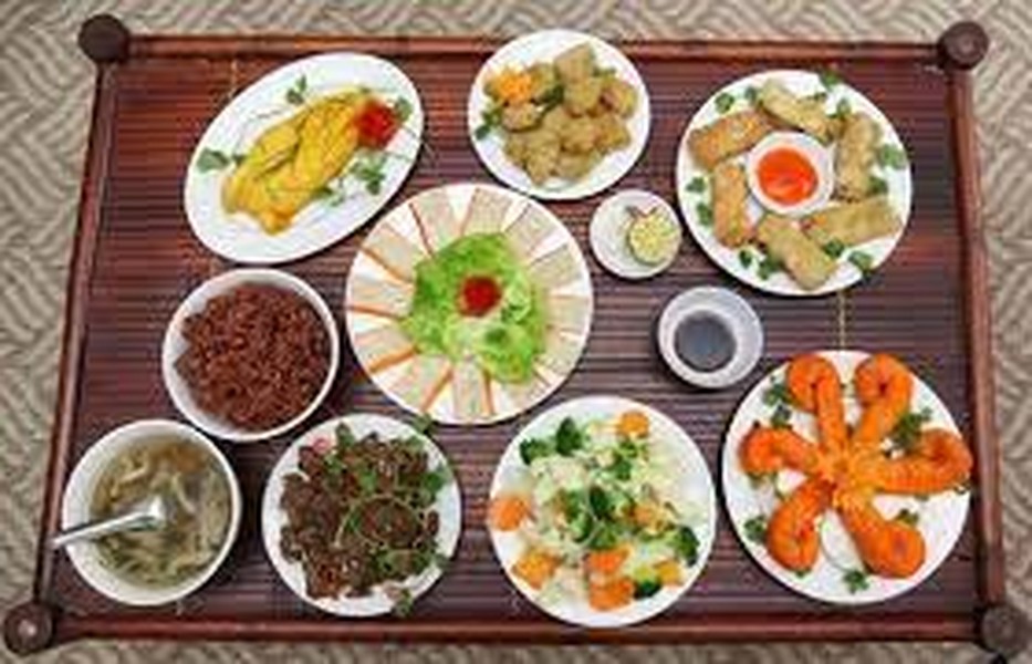 Cỗ chay tiền triệu 'cháy' hàng ngày cận Tết