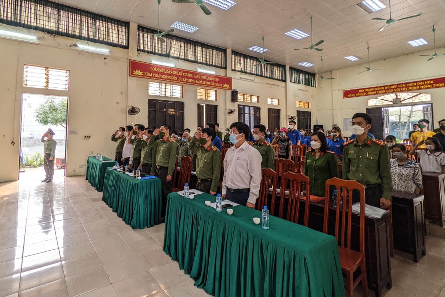 Thanh niên 7 đơn vị Công an Hà Nội phối hợp đảm bảo an ninh nông thôn ở huyện Thanh Oai