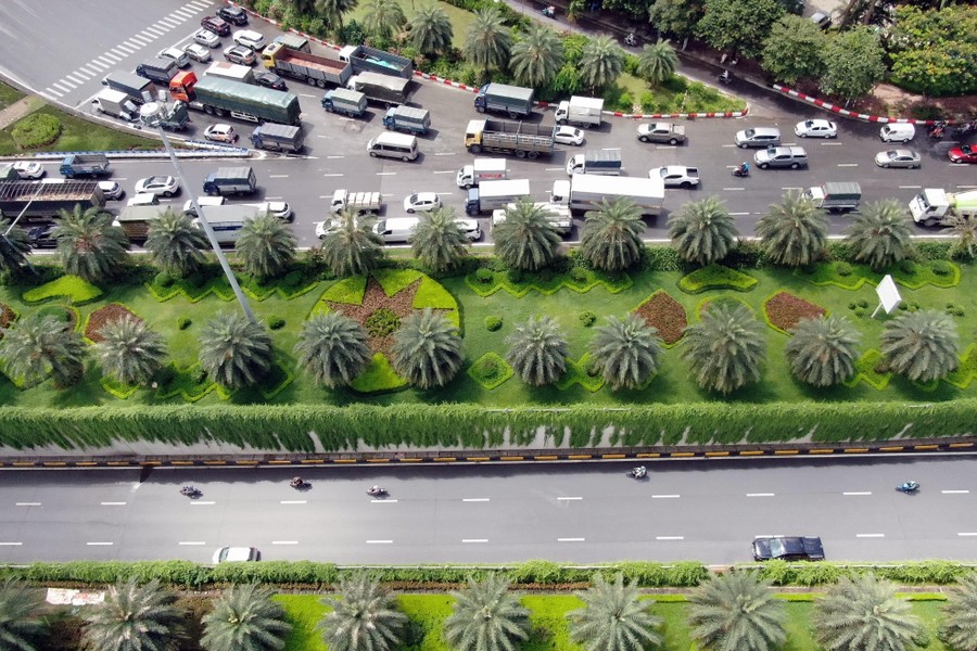Nhìn từ Flycam đoạn đường xanh độc đáo ngay cửa ngõ Thủ đô