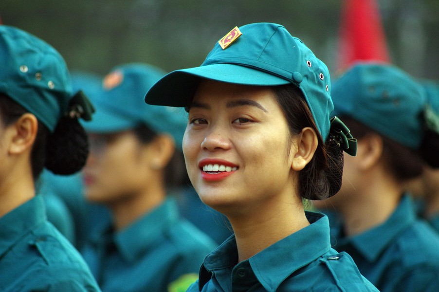 Ấn tượng hình ảnh nữ dân quân tự vệ Thủ đô