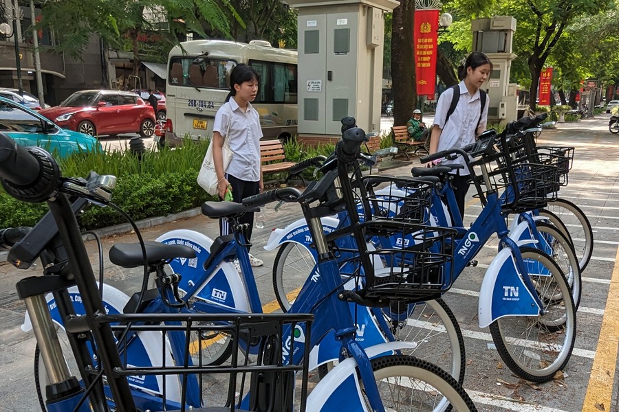 Cận cảnh những trạm xe đạp công cộng cho thuê không cần người trông đầu tiên ở Hà Nội