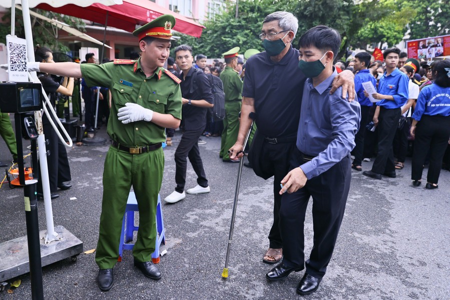 Công an Hà Nội bảo vệ tuyệt đối an toàn Lễ Quốc tang Tổng Bí thư Nguyễn Phú Trọng