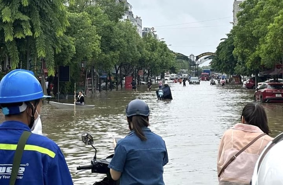 Hà Nội vẫn còn nhiều điểm ngập sâu cục bộ