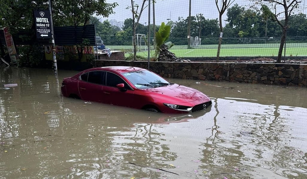 Hà Nội vẫn còn nhiều điểm ngập sâu cục bộ