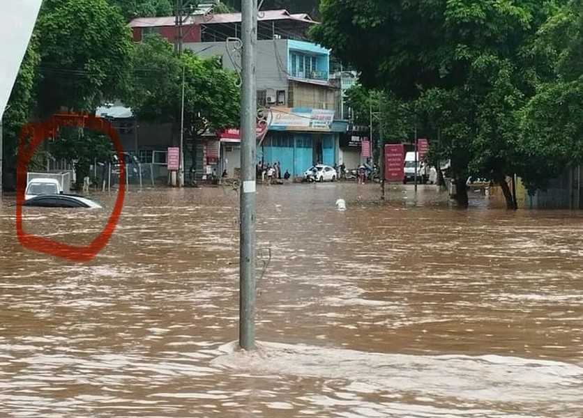 Toàn cảnh thành phố Sơn La chìm trong nước lũ