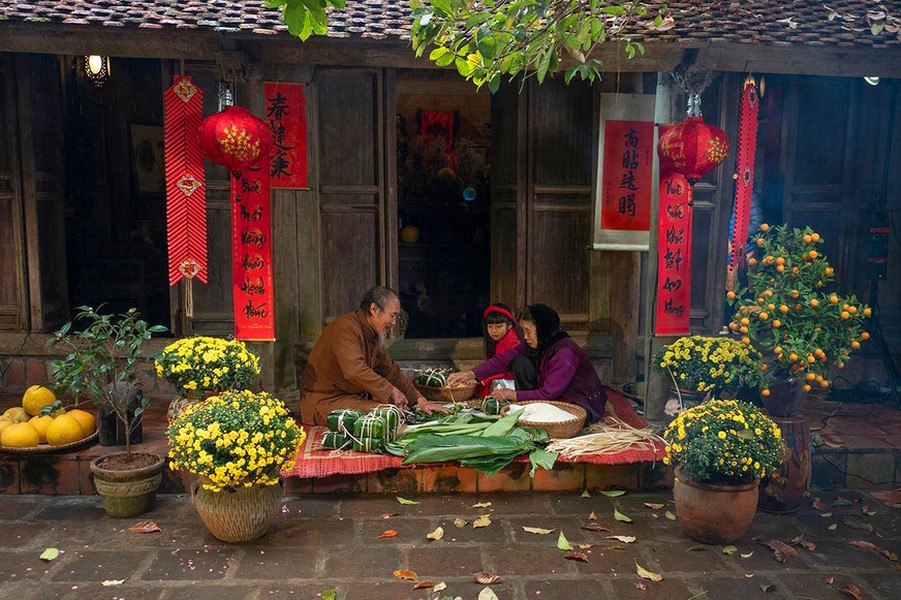 Hương vị Tết xưa ở làng cổ Đường Lâm 