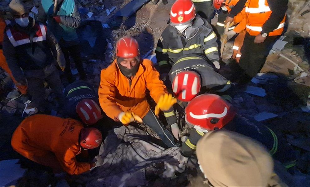 Cảnh sát Việt Nam cứu nạn, cứu hộ tại Thổ Nhĩ Kỳ: Xông pha “điểm nóng” tìm kiếm nạn nhân