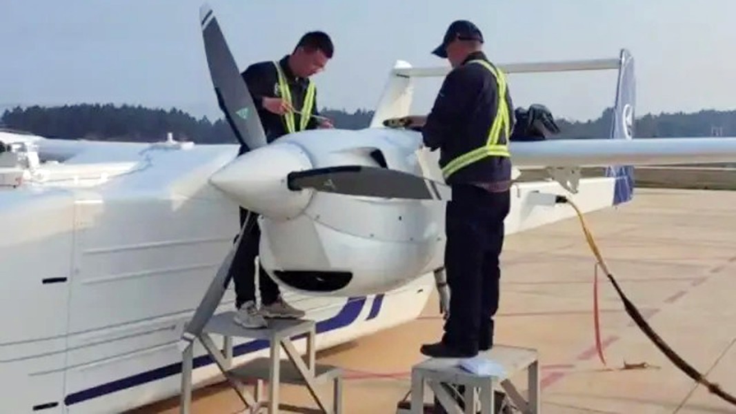Trung Quốc chế tạo máy bay chở hàng không người lái, tốc độ 300km/h