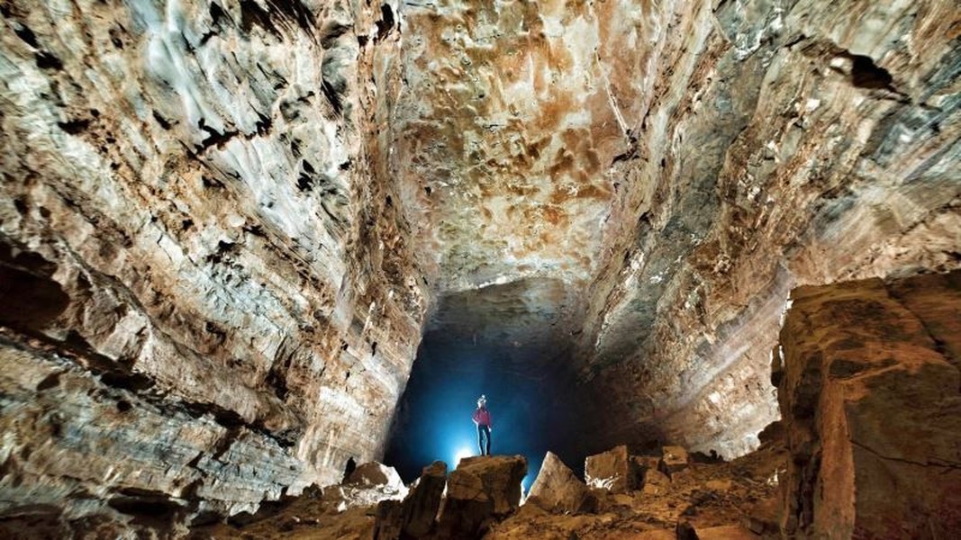 Điểm tên những hang động tự nhiên lớn nhất trên thế giới