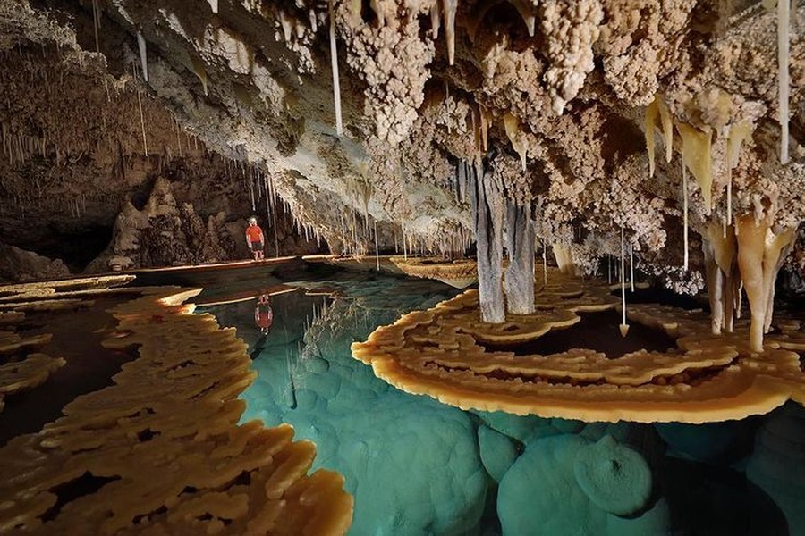 Điểm tên những hang động tự nhiên lớn nhất trên thế giới