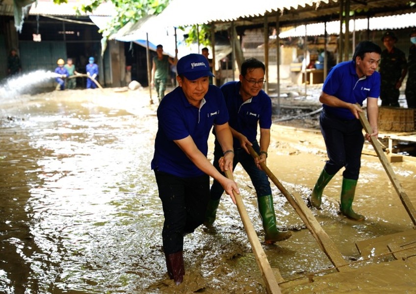 Nỗ lực khắc phục hậu quả, ổn định đời sống nhân dân tại các vùng bão lũ