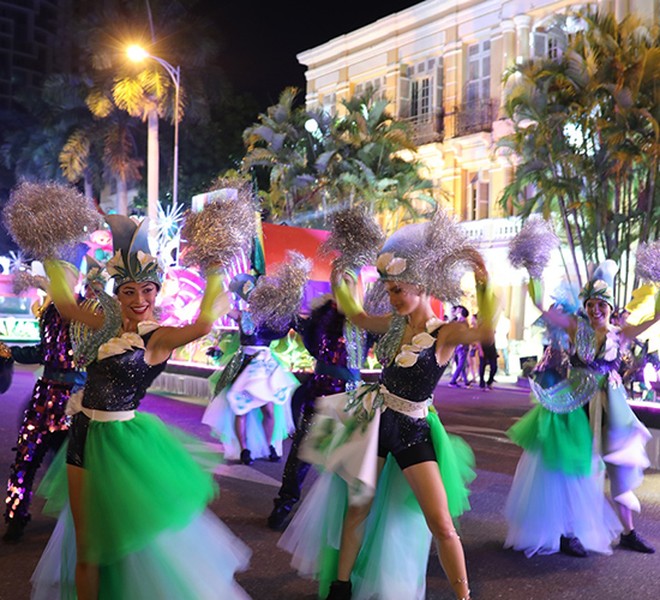 Carnival đường phố DIFF 2019 tiếp tục khuấy động không gian phố đêm Đà Nẵng