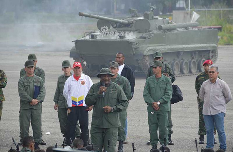 [ẢNH] Venezuela tuyên bố sẵn sàng đáp trả nếu bị Mỹ tấn công