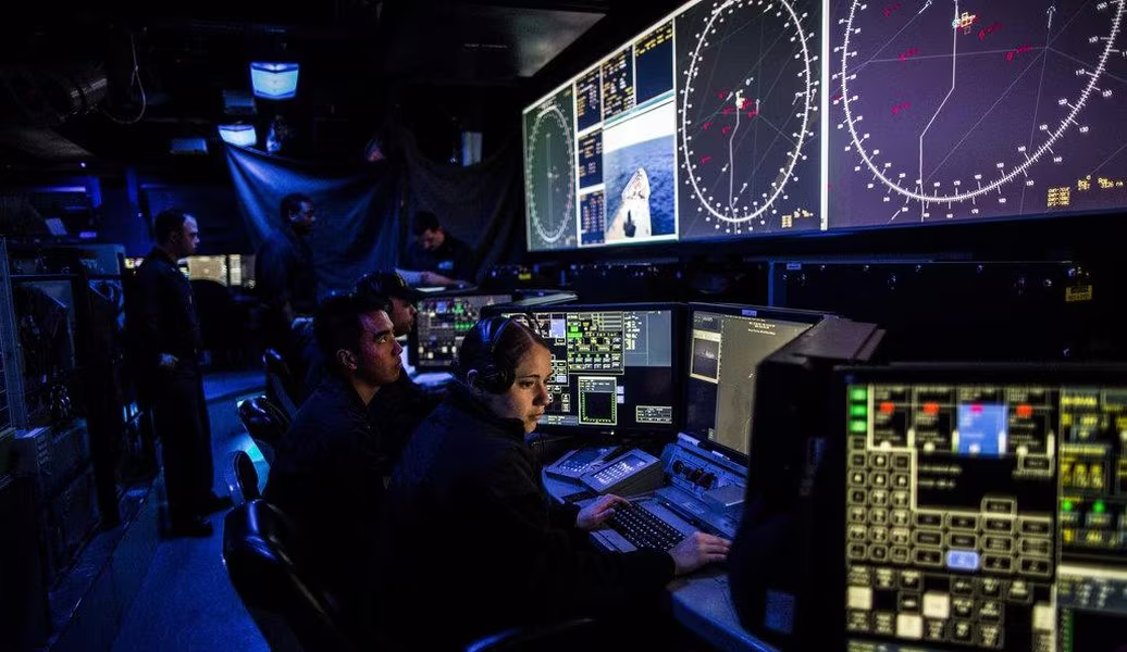 Tổ hợp SM-3 Mỹ đánh chặn tên lửa Iran phóng vào Israel