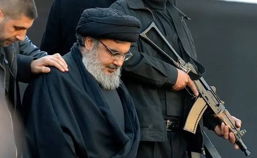 Israel đã cài chất nổ vào loạt máy nhắn tin của Hezbollah?