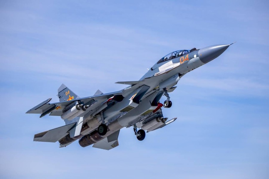 [ẢNH] Hé lộ nguyên nhân gặp nạn đầy bất ngờ của tiêm kích Su-30SM Kazakhstan