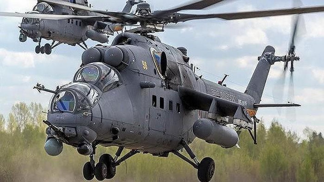 [ẢNH] Lộ diện cấu hình kỳ lạ của Su-57 phiên bản hai phi công?