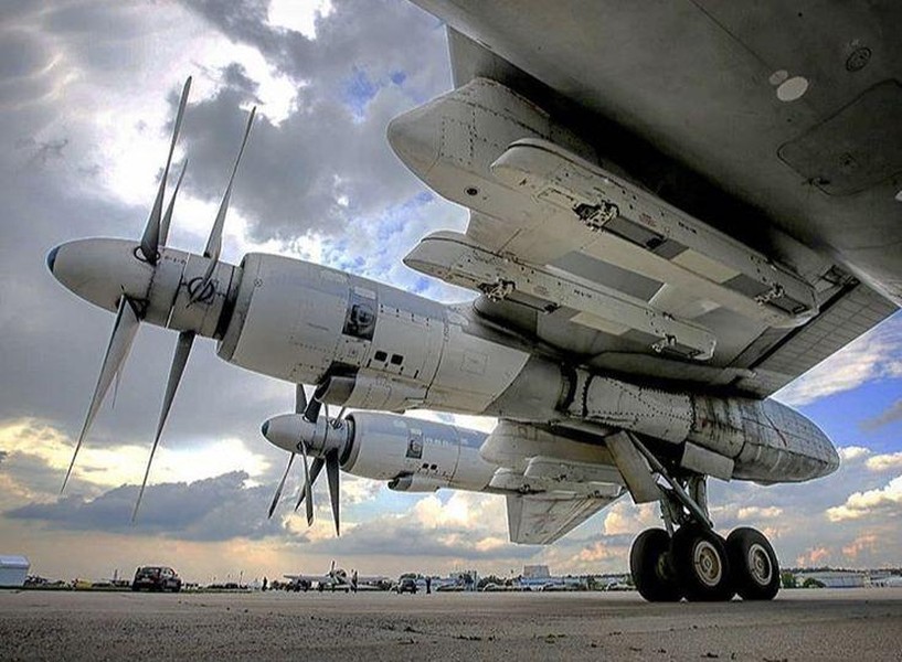 [ẢNH] Nga bình thản trước B-21 Raider khi đã có Tu-160M2 và Tu-95MSM quá mạnh