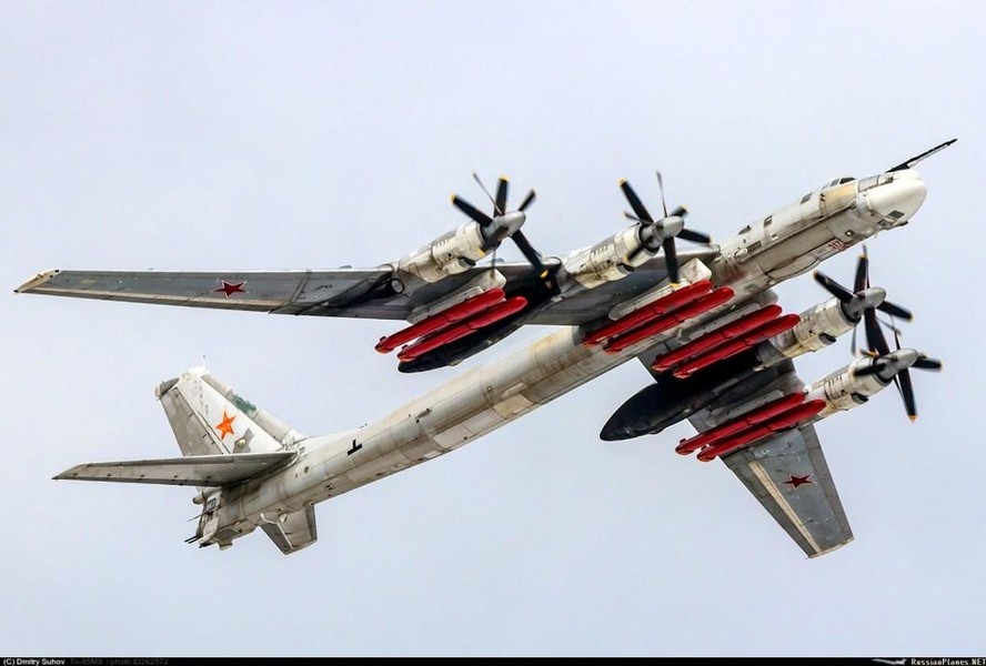 [ẢNH] Nga bình thản trước B-21 Raider khi đã có Tu-160M2 và Tu-95MSM quá mạnh