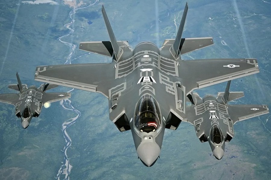 Su-30 sử dụng hệ thống tác chiến điện tử đặc biệt vô hiệu hóa F-35