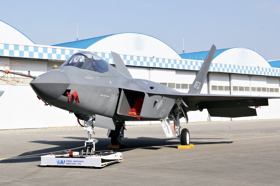 Tiêm kích KF-21 Hàn Quốc đắt đến mức khó tin