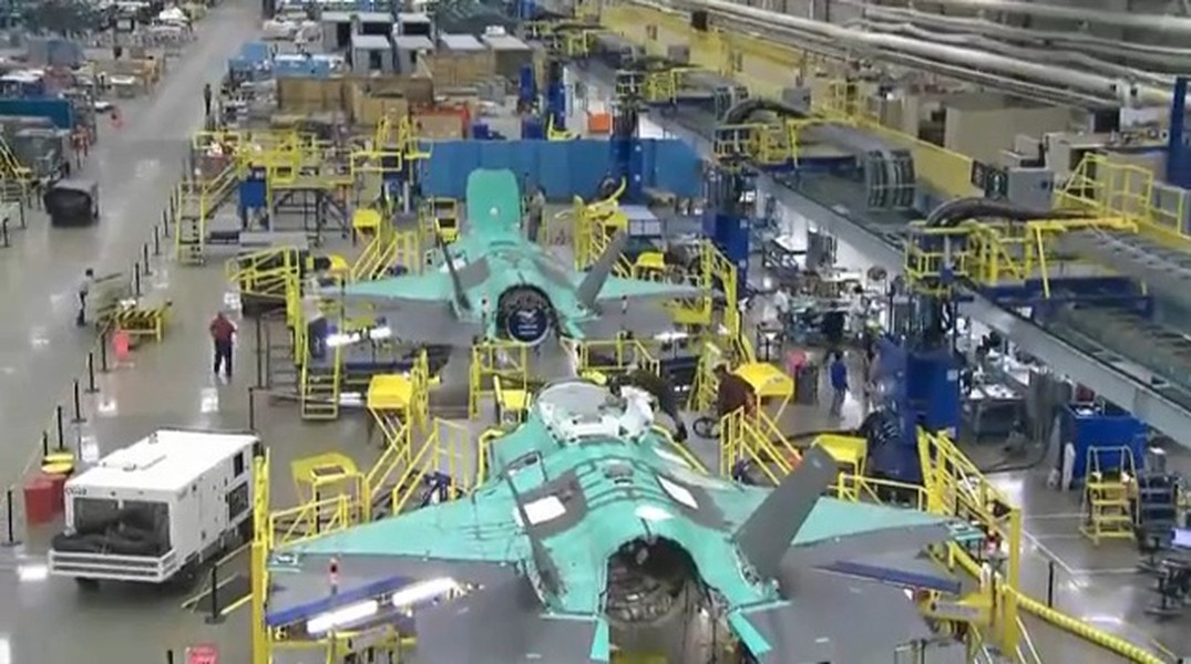 Sản lượng tiêm kích F-35 Mỹ giảm mạnh giữa lúc số lượng J-20 Trung Quốc ‘ra lò’ tăng vọt