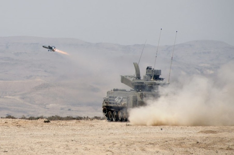 Xe tăng tên lửa Pereh 'độc nhất vô nhị' của Israel tấn công dữ dội Hamas
