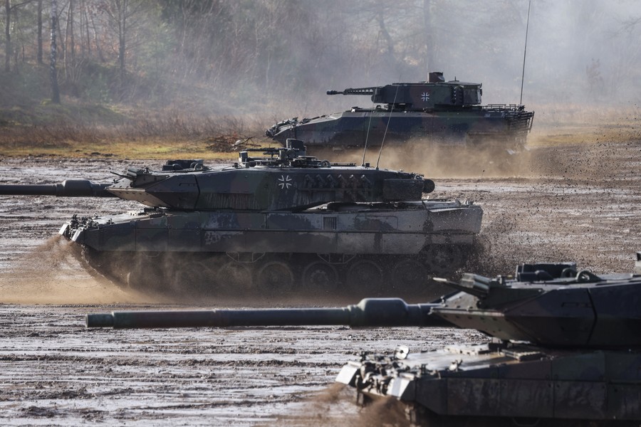 Quân đội Ukraine bắt đầu sử dụng xe tăng Leopard như pháo tự hành
