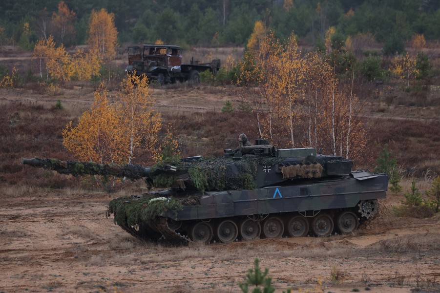 Quân đội Ukraine bắt đầu sử dụng xe tăng Leopard như pháo tự hành