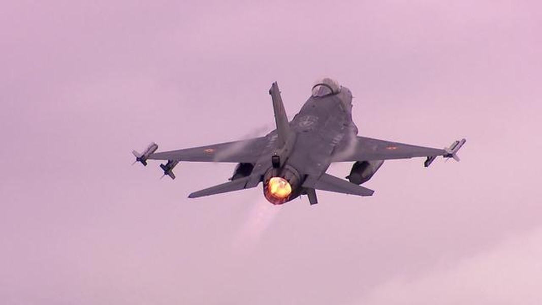 Không quân Ukraine sẽ nhận được tiêm kích F-16 phiên bản tối tân nhất?