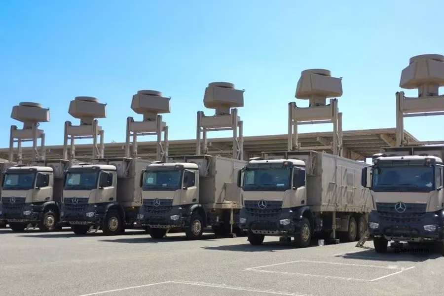 Silent Hunter được chuyển giao cho Ả Rập Xê-Út tháng 3/2022. Thông tin về thỏa thuận không được xác nhận chính thức nhưng một bức ảnh vệ tinh lan, truyền trên mạng xã hội cho thấy một phương tiện chiến đấu tương tự như mô hình phiên bản Silent Hunter được giới thiệu cho các quan chức Arab Saudi tại một cuộc triển lãm.