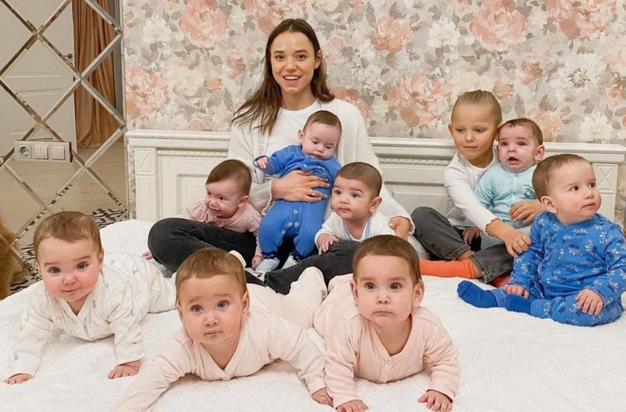 [ẢNH] Cuộc sống của cô gái 24 tuổi có tới 22 đứa con