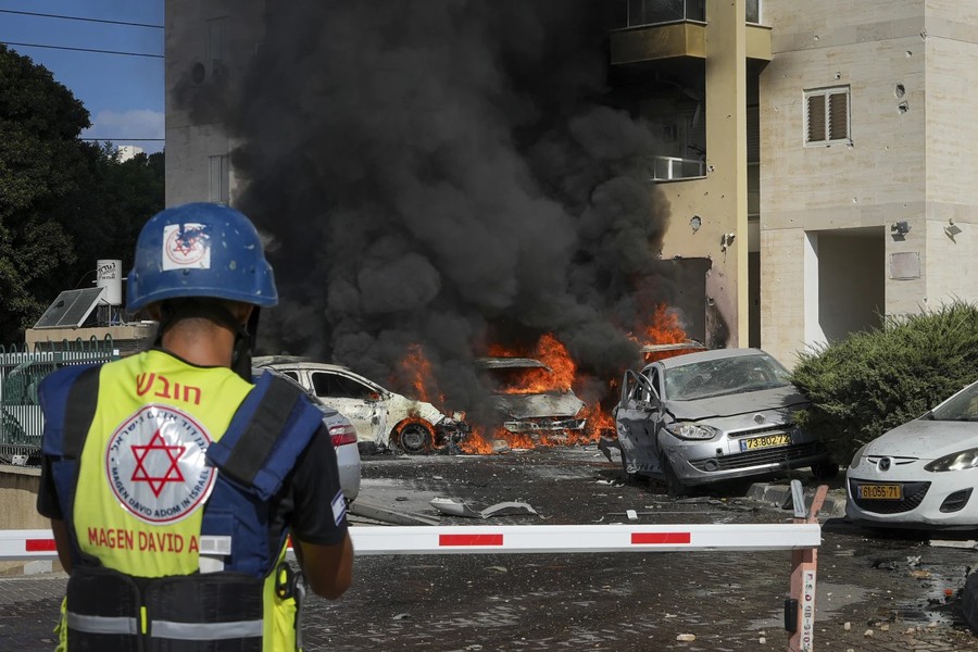 Cảnh tàn phá và đau thương khi 1.100 người thiệt mạng trong xung đột Israel-Hamas