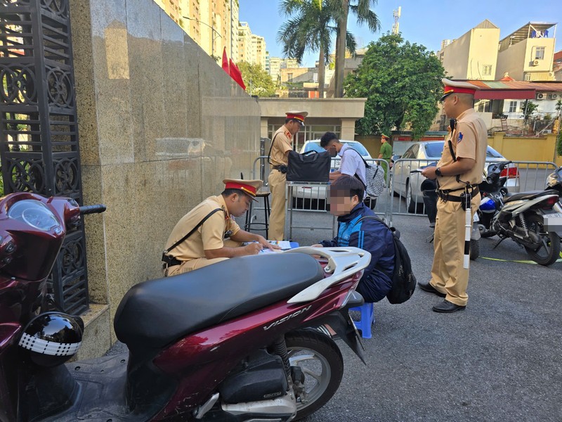 Xử lý nghiêm học sinh vi phạm giao thông trên địa bàn quận Thanh Xuân